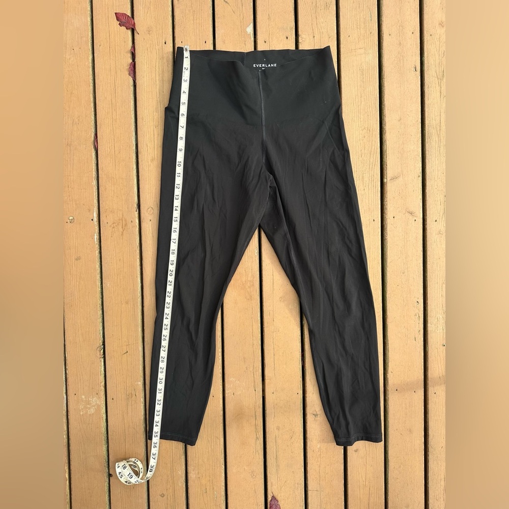 Everlane performance leggings